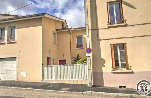 Bussiere - Cadiere Apartment | Studio Berthelot 20 - Oullins