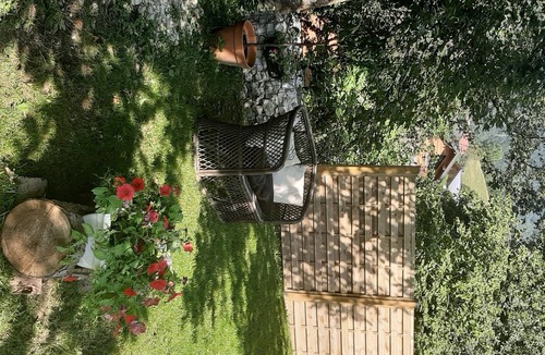 Dingy-Saint-Clair Apartment | Studio between lake and mountains