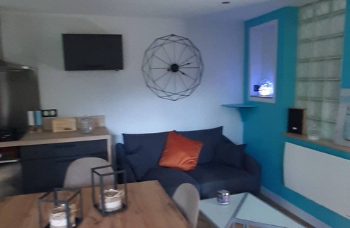 Dingy-Saint-Clair Apartment | Studio between lake and mountains