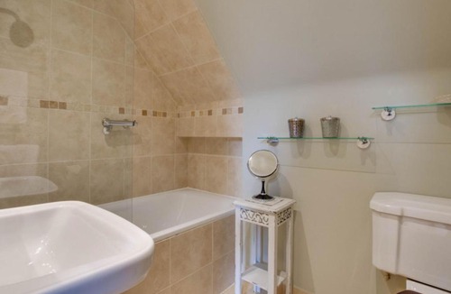 Cranbrook Apartment | Studio Bisen by Interhome