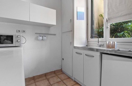 Saint-Louis Apartment | Studio Bleu Roi - 5min from the Château de Versailles