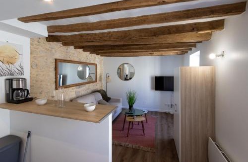 Montargis Apartment | Studio Bohème - Centre Ville