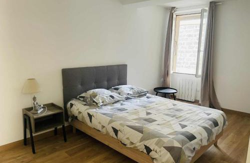 La Cote-Saint-Andre Apartment | Studio Bohème