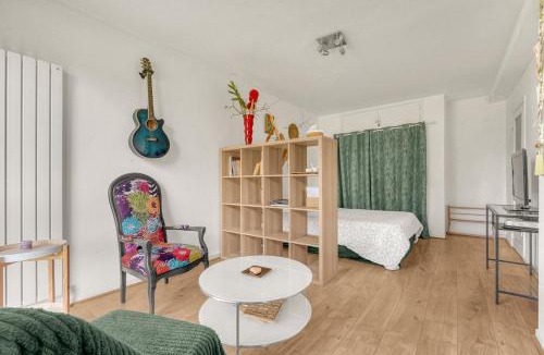 Blagnac Apartment | Studio BoHÈME, Parking, proche Aéroport, MEETT & Airbus