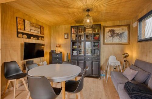 Hageville House | Studio bois Le Colibri à Chambley