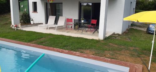 Bourg-Saint-Bernard Apartment | Studio Bonne Nuit 2