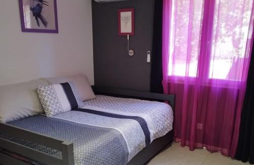 Brouzet-les-Ales Apartment | Studio Bouquet