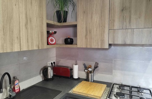 Brouzet-les-Ales Apartment | Studio Bouquet