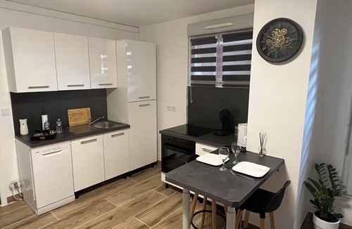 Bourgoin-Jallieu Apartment | Studio Bourgoin jallieu