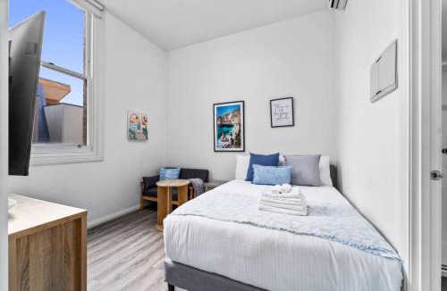 Brunswick West Apartment | Studio Brunswick Rd - Free Parking - 10 min to CBD