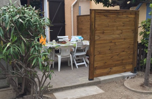 Les Cabanes de Fleury Apartment | Studio by the sea