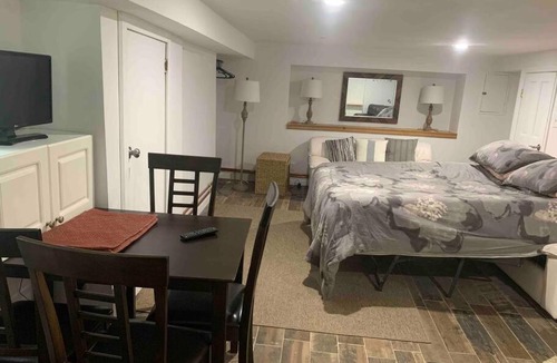 St. George Apartment | Studio by New York Harbor