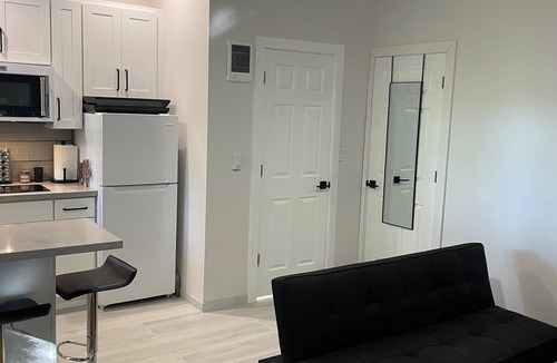 Picnic Point-North Lynnwood House | Studio by the Lake with Access to Watercraft