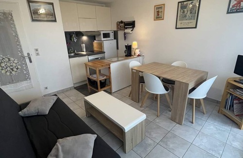 Le Touquet-Paris-Plage Apartment | Studio-cabin on the ground floor near the beach