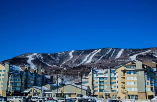 Saint Ferreol les Neiges Apartment | Studio at the base of Mont-Sainte-Anne