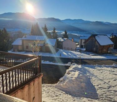 Font-Romeu-Odeillo-Via Apartment | Studio cabine 4 couchages, vue face aux montagnes