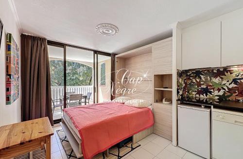Le Lavandou Apartment | Studio cabine classé 2 étoiles avec terrasse à 50m de la plage de Pramousquier