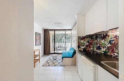 Le Lavandou Apartment | Studio cabine classé 2 étoiles avec terrasse à 50m de la plage de Pramousquier