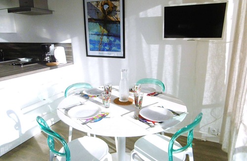 Saint-Jacques Apartment | Studio cabin 2 to 4 people Ocean view
