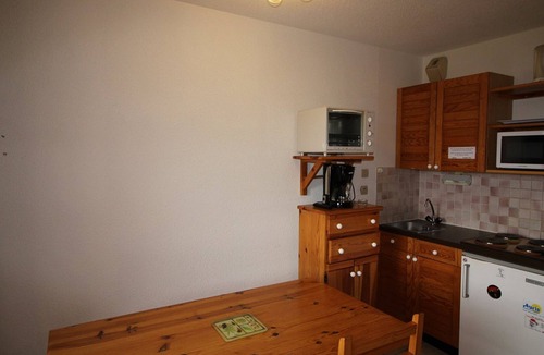 Auris Apartment | Studio cabin 4 ppl, 400m to slopes, parking, pets allowed