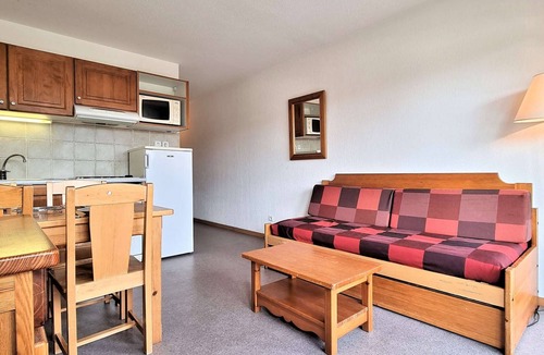 Saint-Etienne-en-Devoluy Apartment | Studio Cabin 4 ppl - Near Slopes & Shops