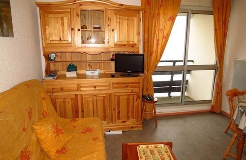 La Mongie Apartment | Studio cabin for 4, covered parking, 50m from slopes