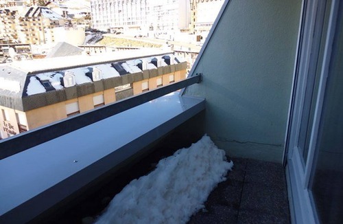 La Mongie Apartment | Studio cabin for 5 in La Mongie, slopeside, balcony, washer