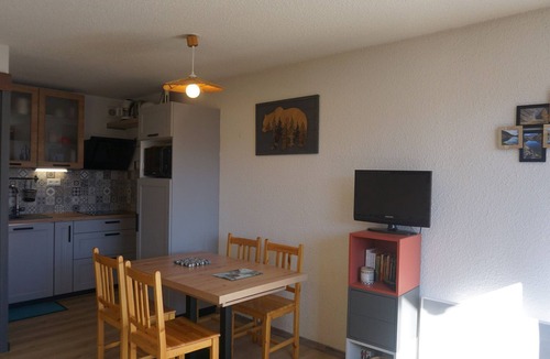Orcieres-Merlette Apartment | Studio cabin 27 sqm, 4 people, pets allowed, balcony