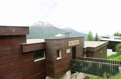 Orcieres-Merlette Apartment | Studio cabin 27 sqm, 4 people, pets allowed, balcony