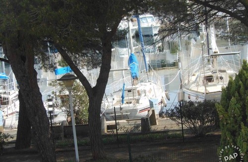 Le Grau-Du-Roi Apartment | Studio cabin .sleeps 4. PORT VIEW.