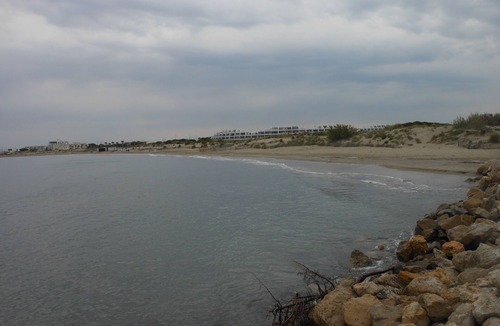 Le Grau-Du-Roi Apartment | Studio cabin .sleeps 4. PORT VIEW.