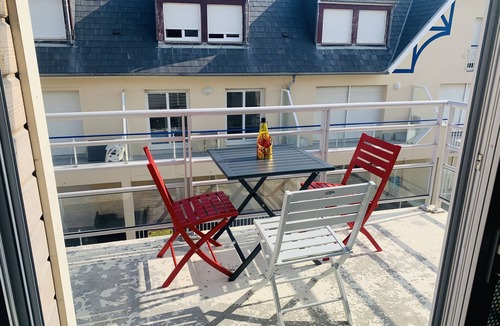 Fort-Mahon-Plage Apartment | Studio cabin with sea view and garage in Fort-Mahon plage