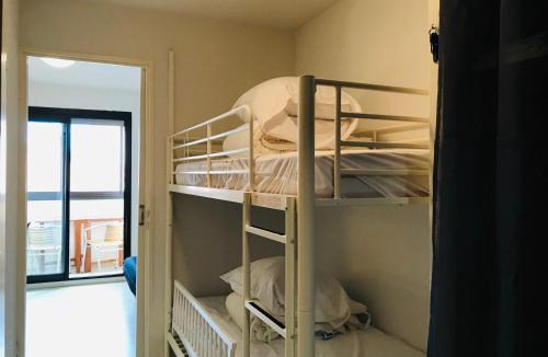 Argeles Plage Apartment | Studio Cabine à 400m Plage avec Piscine, Parking Privé, Proche Commerces à Argelès-sur-Mer - FR-1-776-16