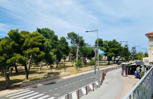 Argeles Plage Apartment | Studio cabine à 50m de la plage - 4 couchages - FR-1-309-398