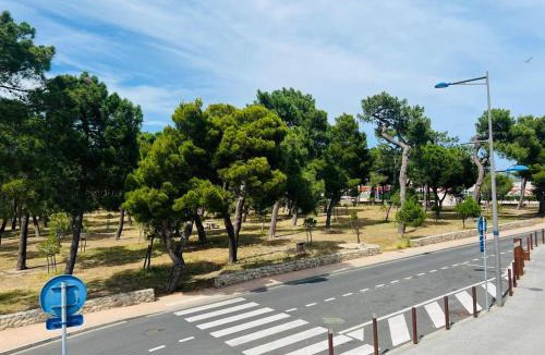 Argeles Plage Apartment | Studio cabine à 50m de la plage - 4 couchages - FR-1-309-398