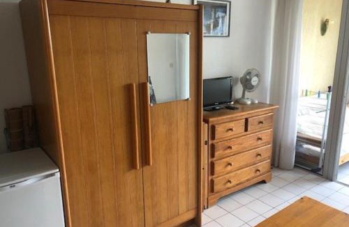 Argeles Plage Apartment | Studio Cabine à Argelès-sur-Mer, proche plage, avec parking - FR-1-388-188