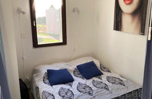 Le Barcares Apartment | Studio Cabine à Le Barcarès, 4 couchages, terrasse, parking, piscine et activités sportives - FR-1-195-23
