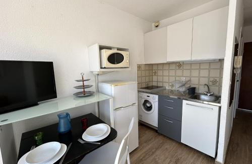 Sete Apartment | Studio cabine à Sète avec terrasse et climatisation - FR-1-338-106