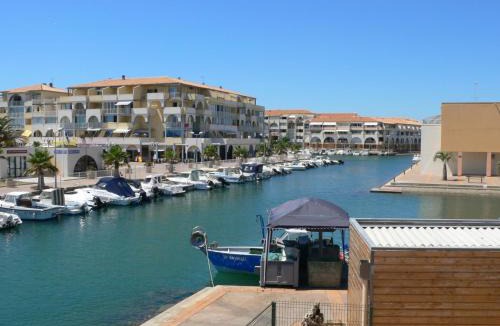 Sete Apartment | Studio Cabine à Sète: Véranda, Parking, Ascenseur, Plage à 300m - FR-1-338-44