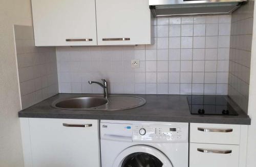 Marseillan Apartment | Studio Cabine 4 Pers avec Véranda et Parking Privé – Proche Quai de Plaisance à Marseillan - FR-1-326-489