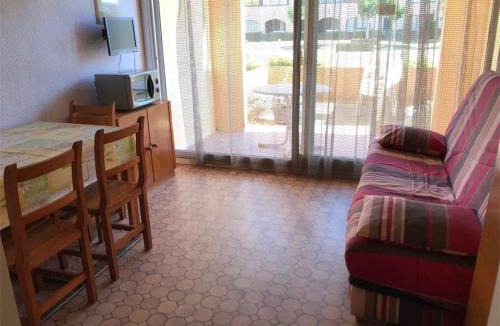 Le Barcares Apartment | Studio Cabine 4 Pers, RDC, Bord de Plage, Parking Privé, À Proximité Commerces et Aqualand - FR-1-81-235