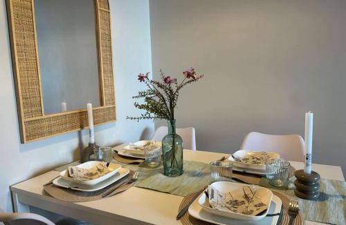 La Croix des Gardes Apartment | Studio cabine 5 personnes avec piscine et parking, Cannes la Bocca - FR-1-609-100