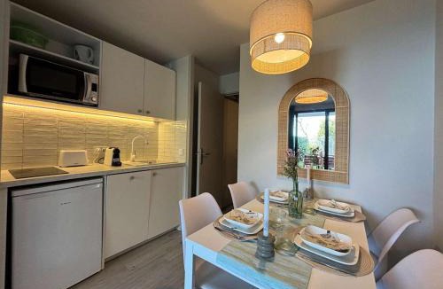 La Croix des Gardes Apartment | Studio cabine 5 personnes avec piscine et parking, Cannes la Bocca - FR-1-609-100