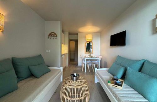 La Croix des Gardes Apartment | Studio cabine 5 personnes avec piscine et parking, Cannes la Bocca - FR-1-609-100