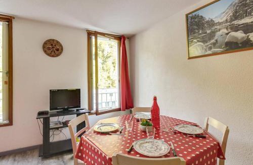 Bareges Apartment | Studio cabine 6 pers, idéal montagne, ascenseur, ski, parking, animaux admis - FR-1-403-12