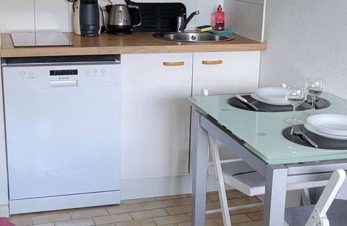 Le Couchant Apartment | Studio Cabine Avec Clim à 150 m des Plages du Couchant