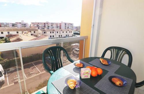 Le Grau-Du-Roi Apartment | Studio cabine avec terrasse, à 550m de la plage et 100m des commerces, idéal 4 pers., animaux acceptés - FR-1-307-156