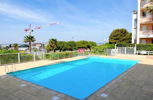 Sete Apartment | Studio Cabine avec Piscine, Parking Privé et Wifi - Proche Plage et Commerces à Sète - FR-1-338-574