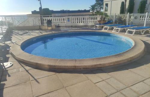 La Croix des Gardes Apartment | Studio cabine Cannes - Vue mer - Piscine - Parking