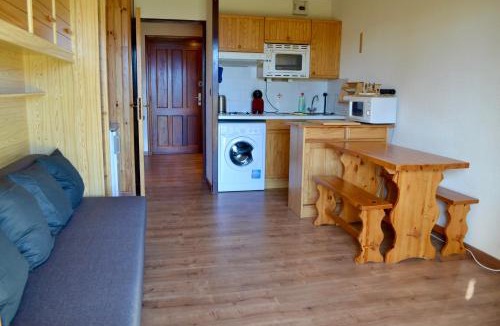 Pyrenees 2000 Apartment | Studio cabine chaleureux à Pyrénées 2000 - WiFi et parking privé